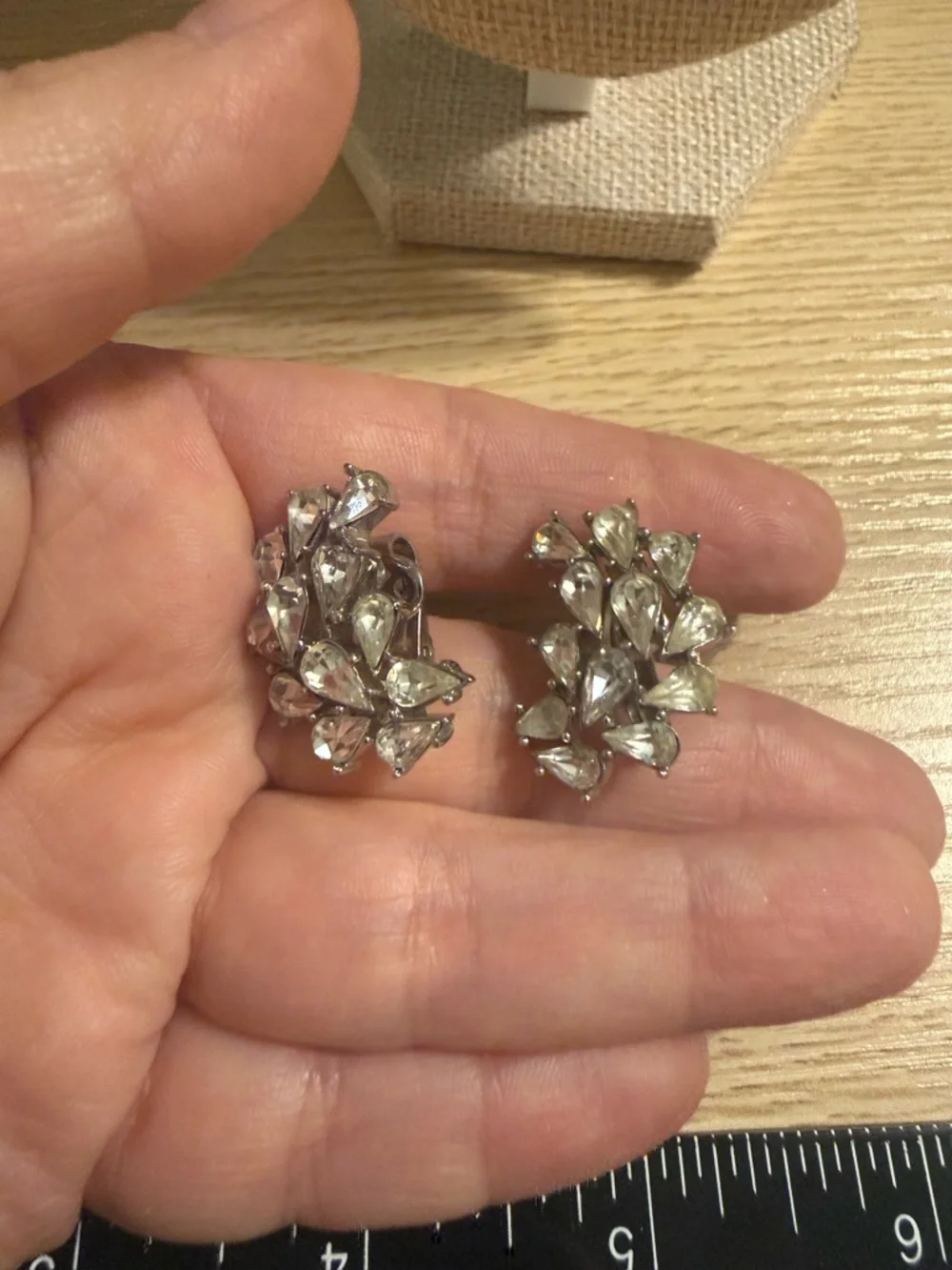 Vintage Trifari Crown Rhinestone Clip On Earrings Silver Tone Teardrop Cluster‎